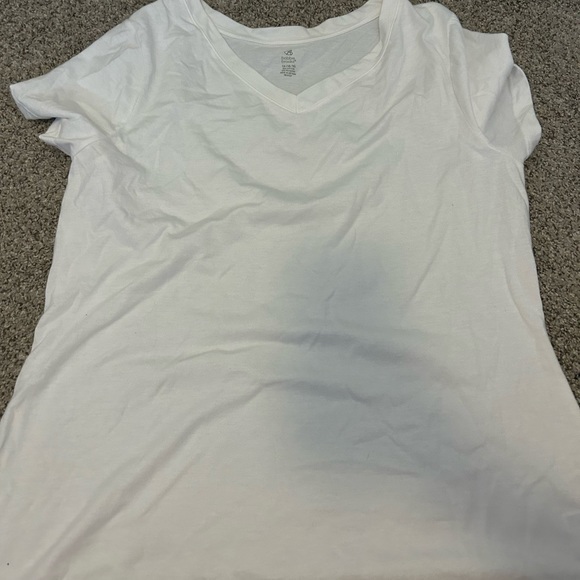 women’s basic tees bundle - Picture 5 of 5